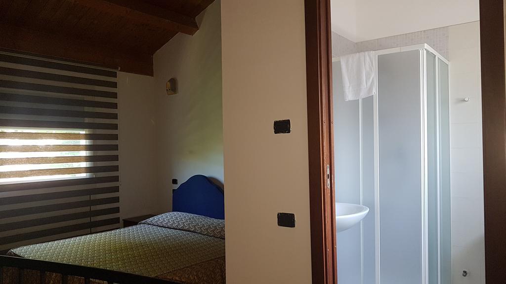 Hotel Riverside Модена Экстерьер фото